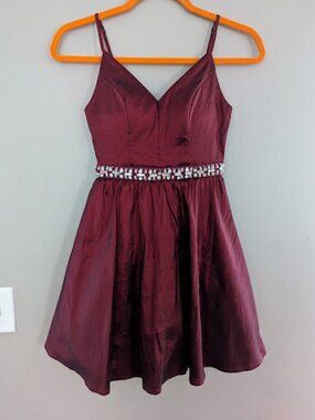 Honey and Rosie Juniors Burgundy Short Glam Party Prom Dress Size 0